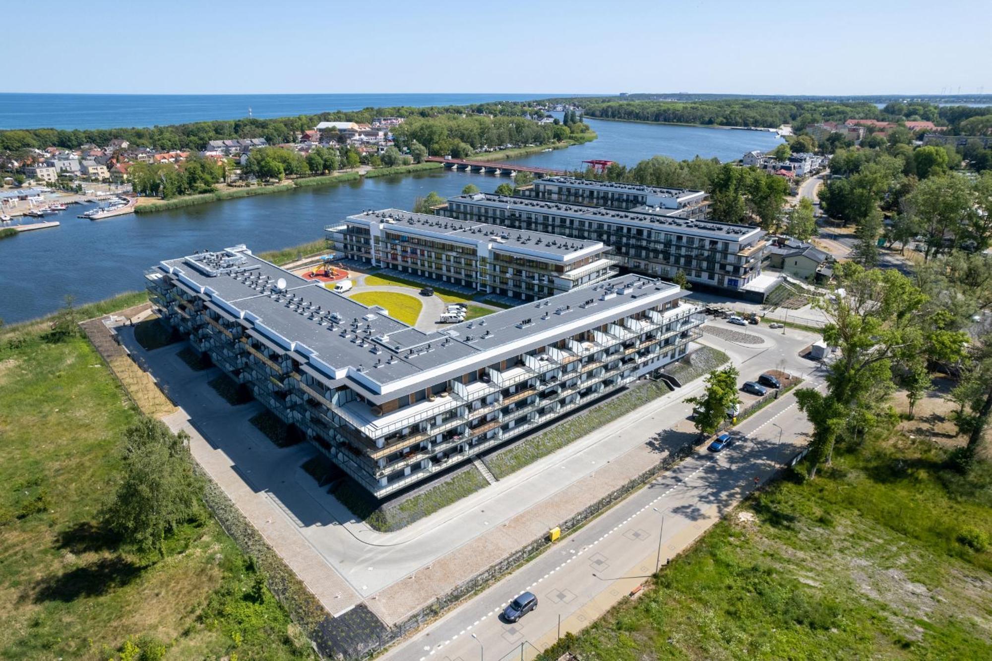 Dziwnow Luxurious Apartment No1 By The River By Renters Prestige ภายนอก รูปภาพ